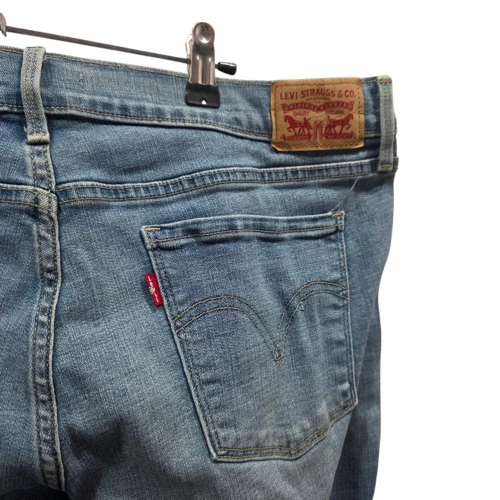 Levi's 505 Straight Jeans Womens 16 Medium Wash Stretch Denim Classic Style Blue